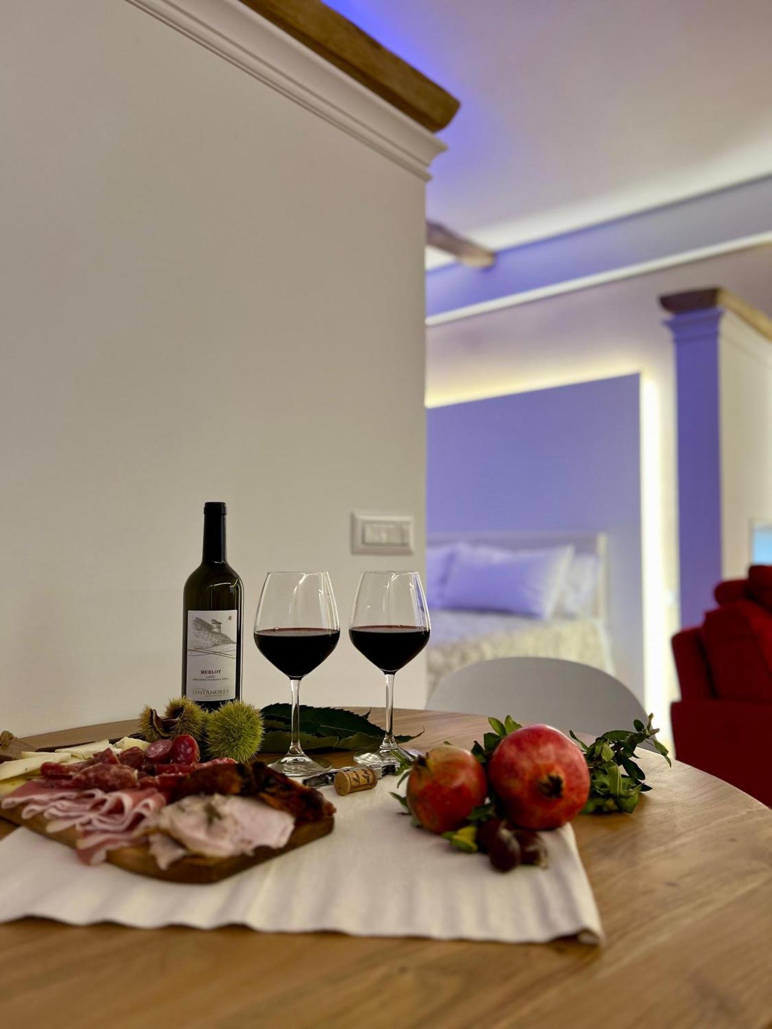 Elena'S Suite Sutri Zewnętrze zdjęcie